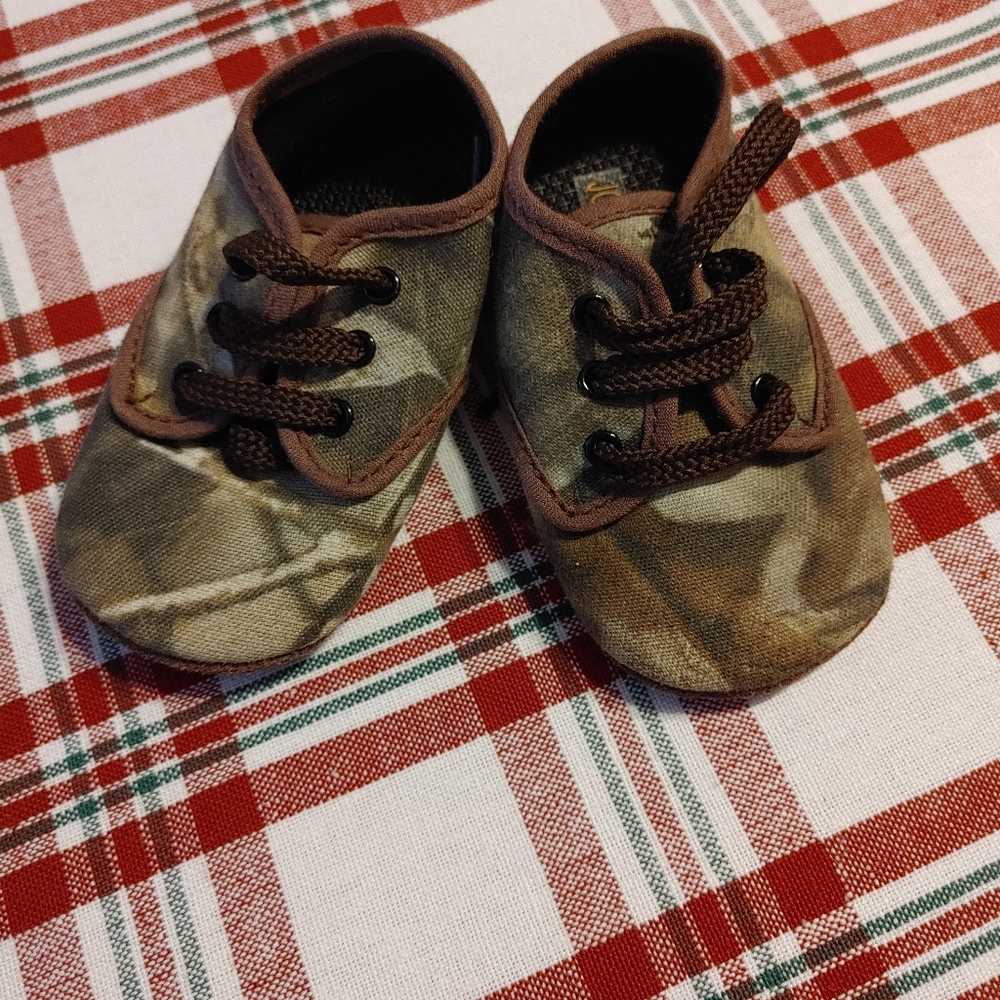 Jordan Lee Baby boys shoes/ camo